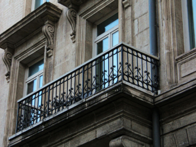 Balcons, façades, corniches... Pensez à vérifier leur état